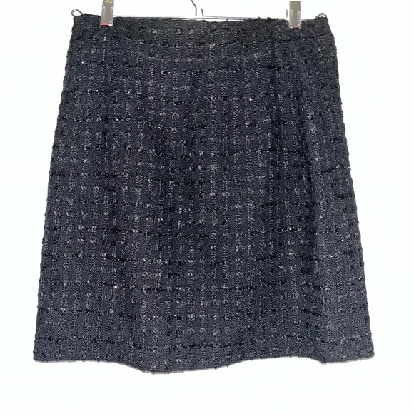 Express asymmetrical mini skirt, says size 7, fits like a 4 - Picture 2 of 5